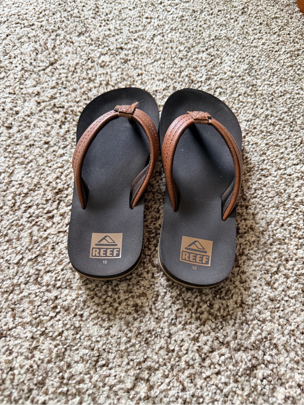 Reef Men's Brown Strap Flip Flops